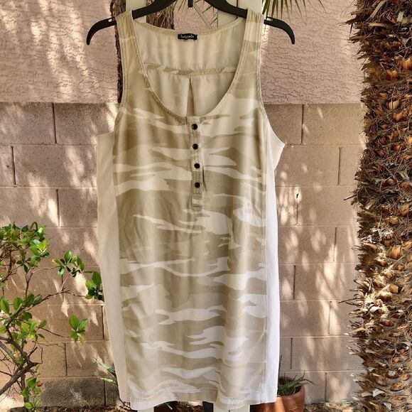 Splendid Dresses & Skirts - Splendid Size Large Cream Camoflauge Sleeveless Dress